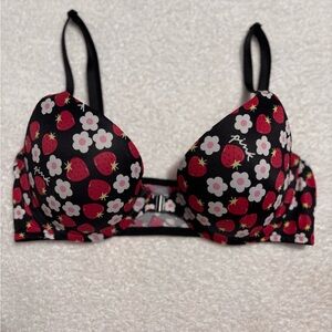 Victoria's Secret PINK Wear Everywhere Push-Up Bra Size 34B